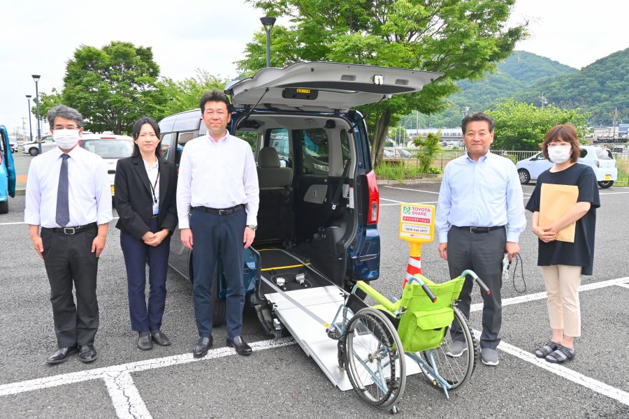 福祉車両をシェアリング 県社協連携事業、車椅子用にウインチ 