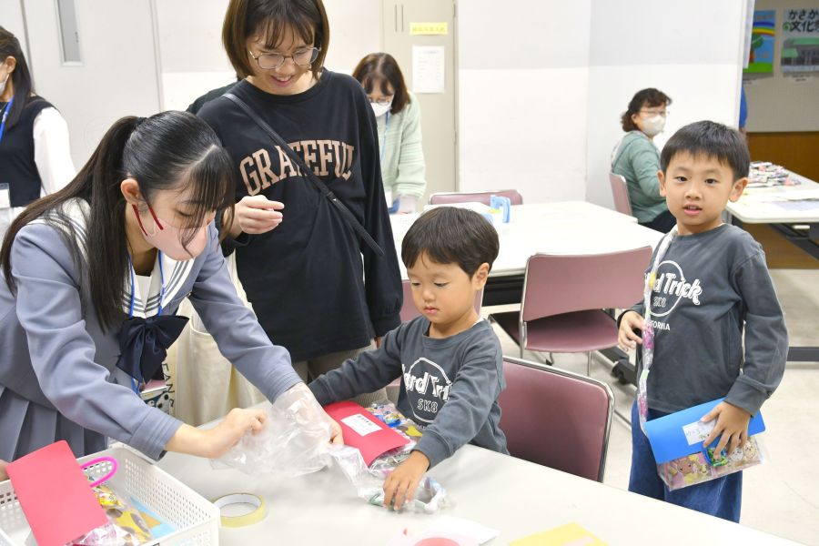 お菓子 バッグ 防災 販売