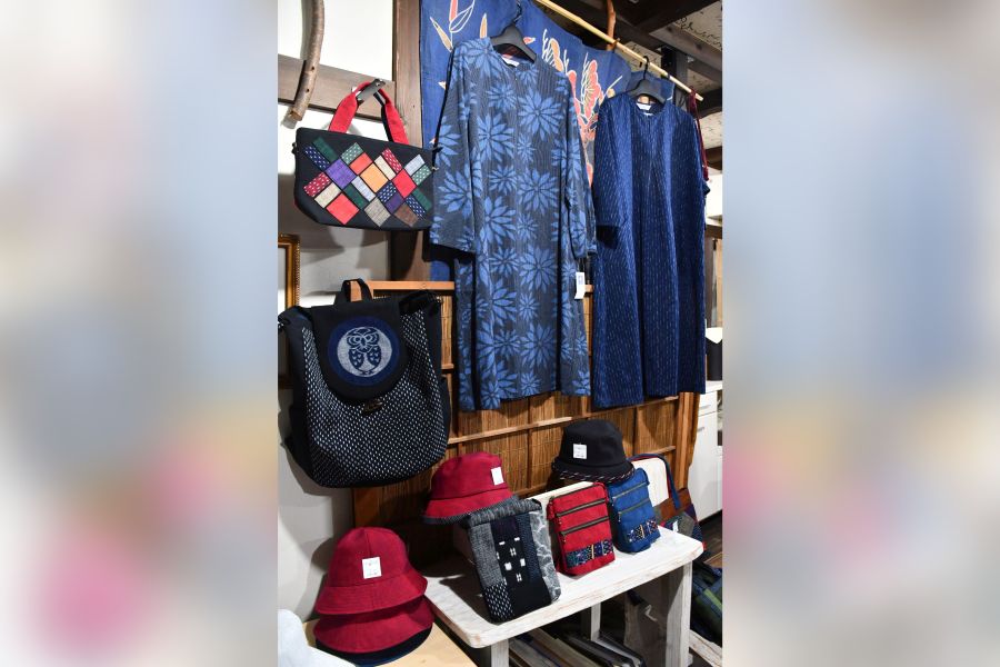 京都のブランド「圓」 久留米絣の服並ぶ 風土記で | 桐生タイムス