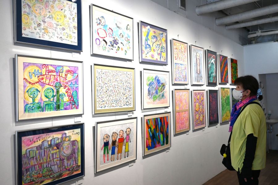 ★O1★オノサトトシノブ展 小ポスター 大川美術館 みんなのオノサト・トシノブ展（大川美術館）｜美術手帖