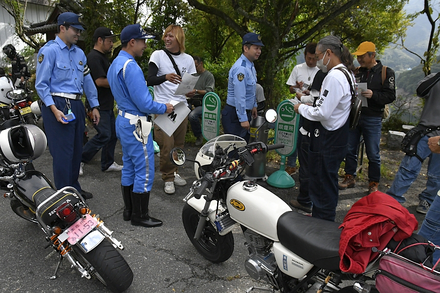 バイクの日を前に啓発 ライダーに安全運転呼び掛け 桐生署 | 桐生タイムス