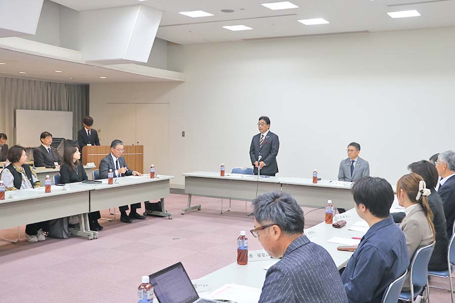 群大理工学部で最先端の宇宙工学を学ぶ JAXAの高柳大樹さん講演も