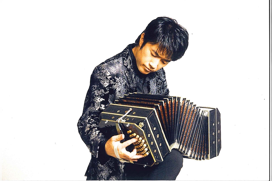 30日まで唐澤龍彦作品展 愛らしい動物イラスト36点展示 伊東屋珈琲