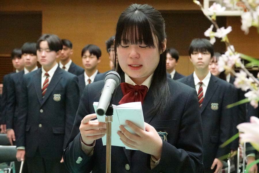 桐生大学付属中」最後の卒業式 13期生32人が巣立つ 来月1日から