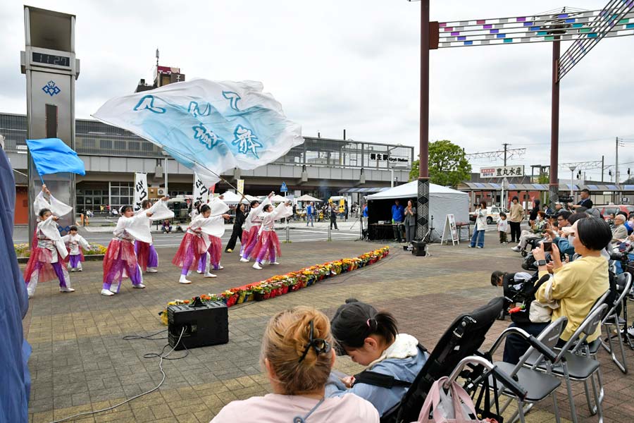 ダンスとマルシェで華やぐ 桐生駅北口で第3回「きりダン！」 | 桐生 