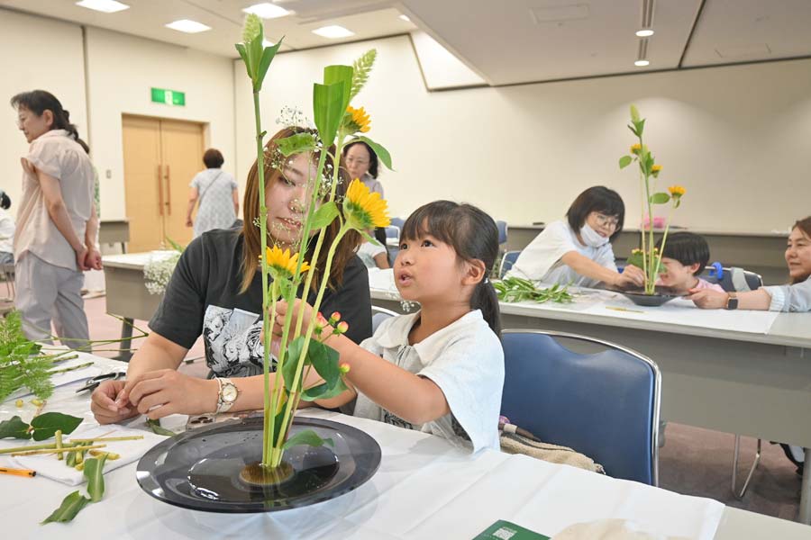 桐生天満宮がつなぐ縁 筑井孝子さん、重伝建のスケッチ展示 ギャラリー