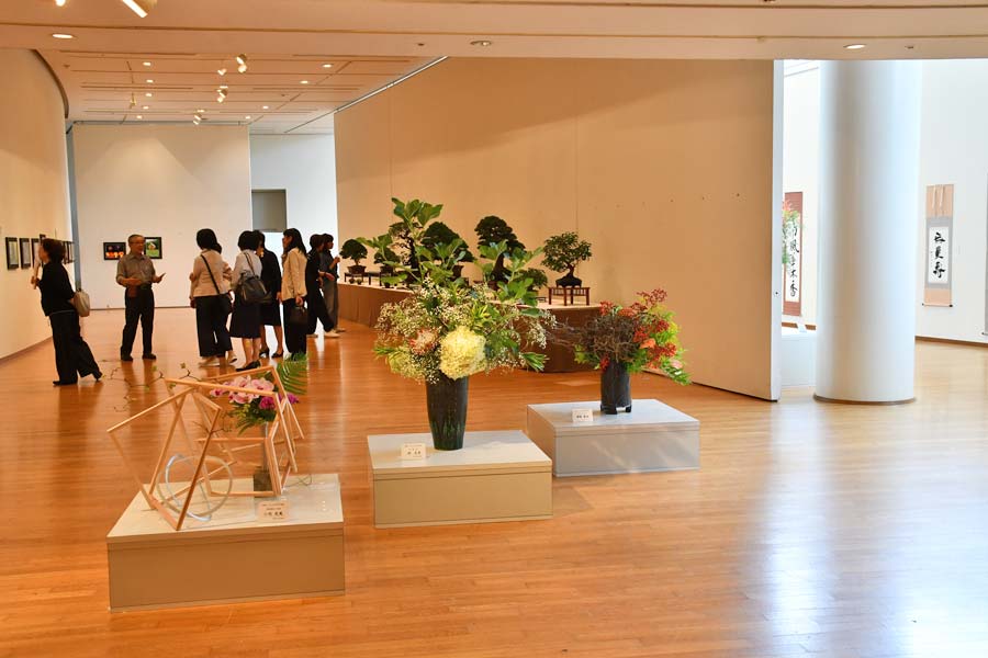 桐生天満宮がつなぐ縁 筑井孝子さん、重伝建のスケッチ展示 ギャラリー
