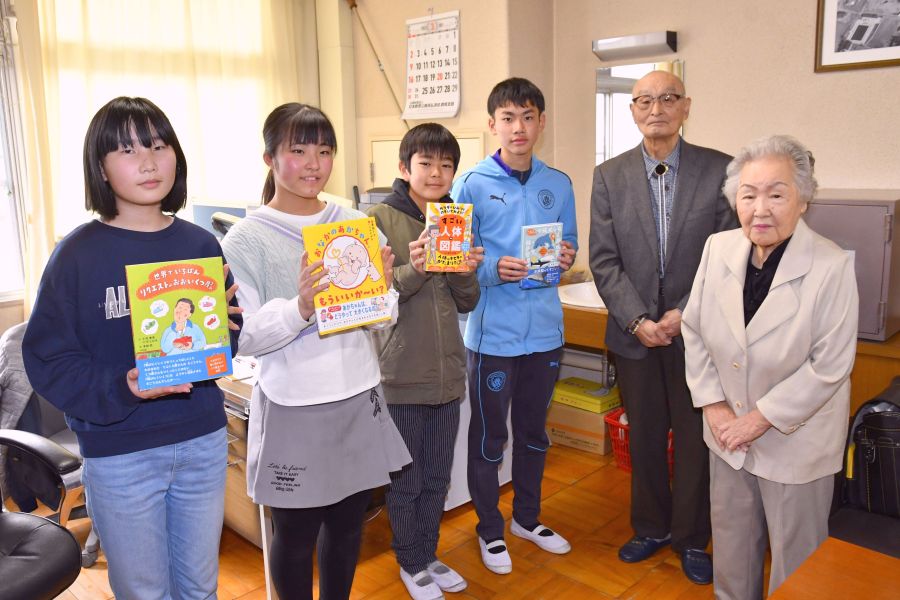 【中古】 小学校学級担任Ｑ＆Ａ ２/文教書院 mqdefault.jpg