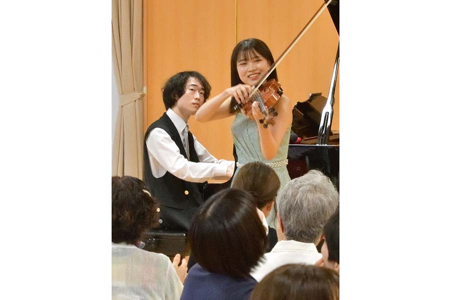 桐生天満宮がつなぐ縁 筑井孝子さん、重伝建のスケッチ展示 ギャラリー