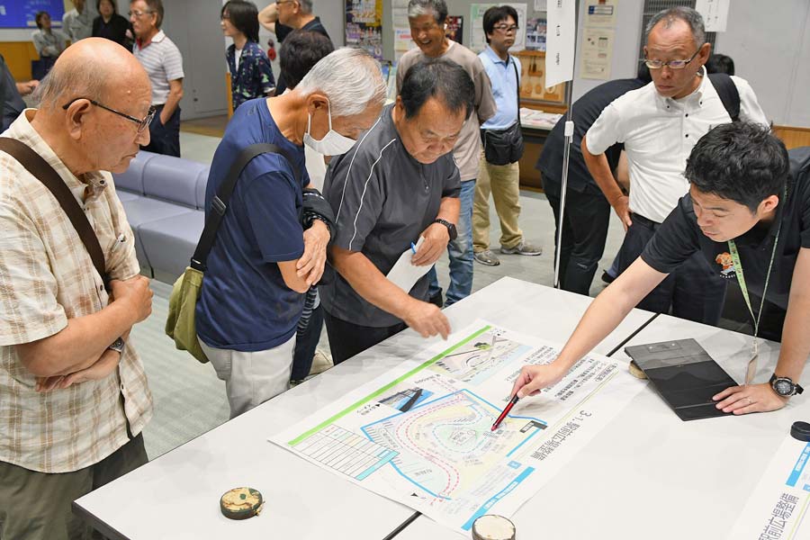 260909_01_岩宿駅周辺整備説明会