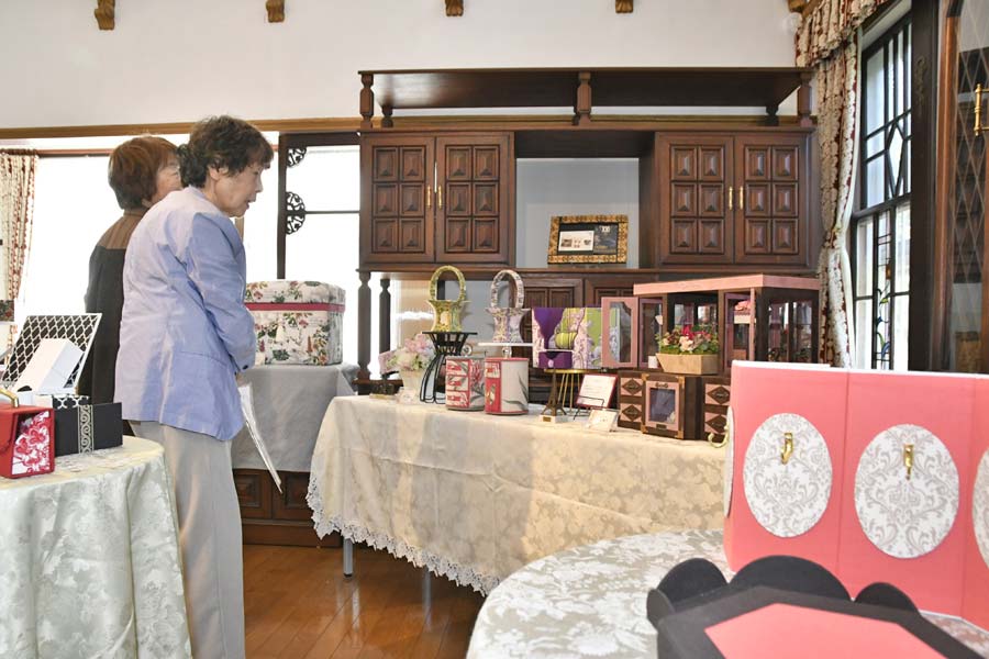 古民家・四辻の齋嘉で野崎遊河童さん陶芸展 25～30日 | 桐生タイムス