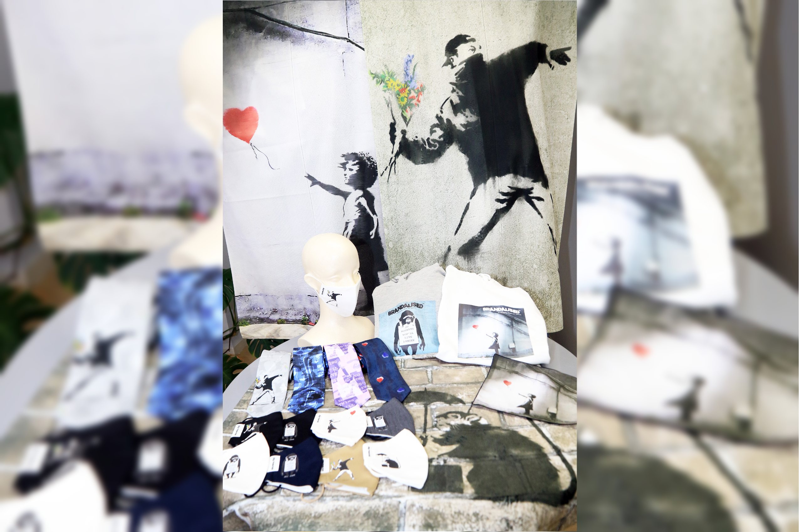 バンクシー作品を繊維製品に 「19」が使用ライセンス取得 | 桐生タイムス